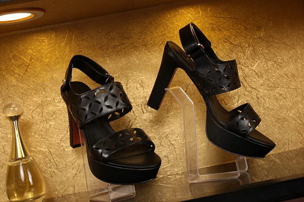 LV Sandals Women--006